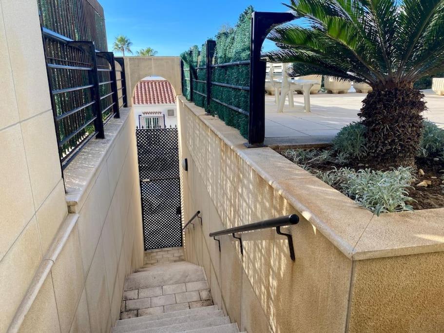 Seafront In Marbella With Pool And Garage Exterior foto