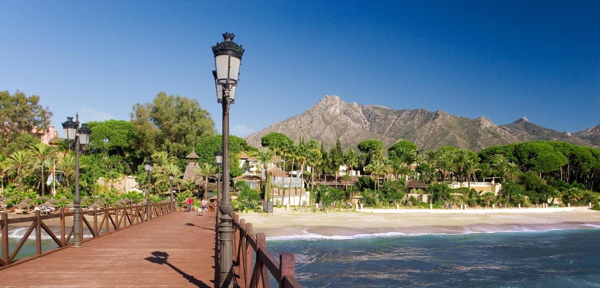 Seafront In Marbella With Pool And Garage Exterior foto